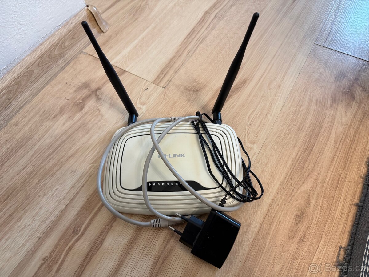 TP-link WiFi router