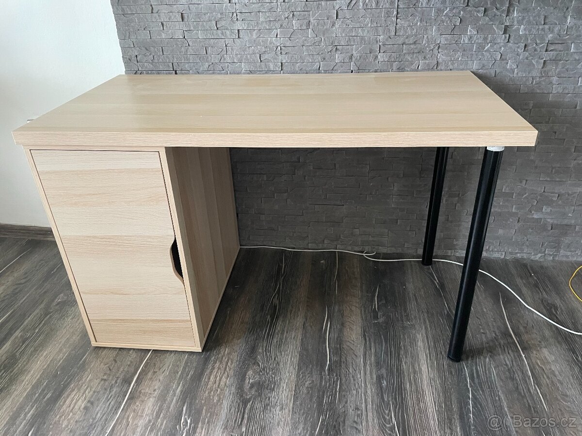Psací stůl IKEA LACKAPTEN
