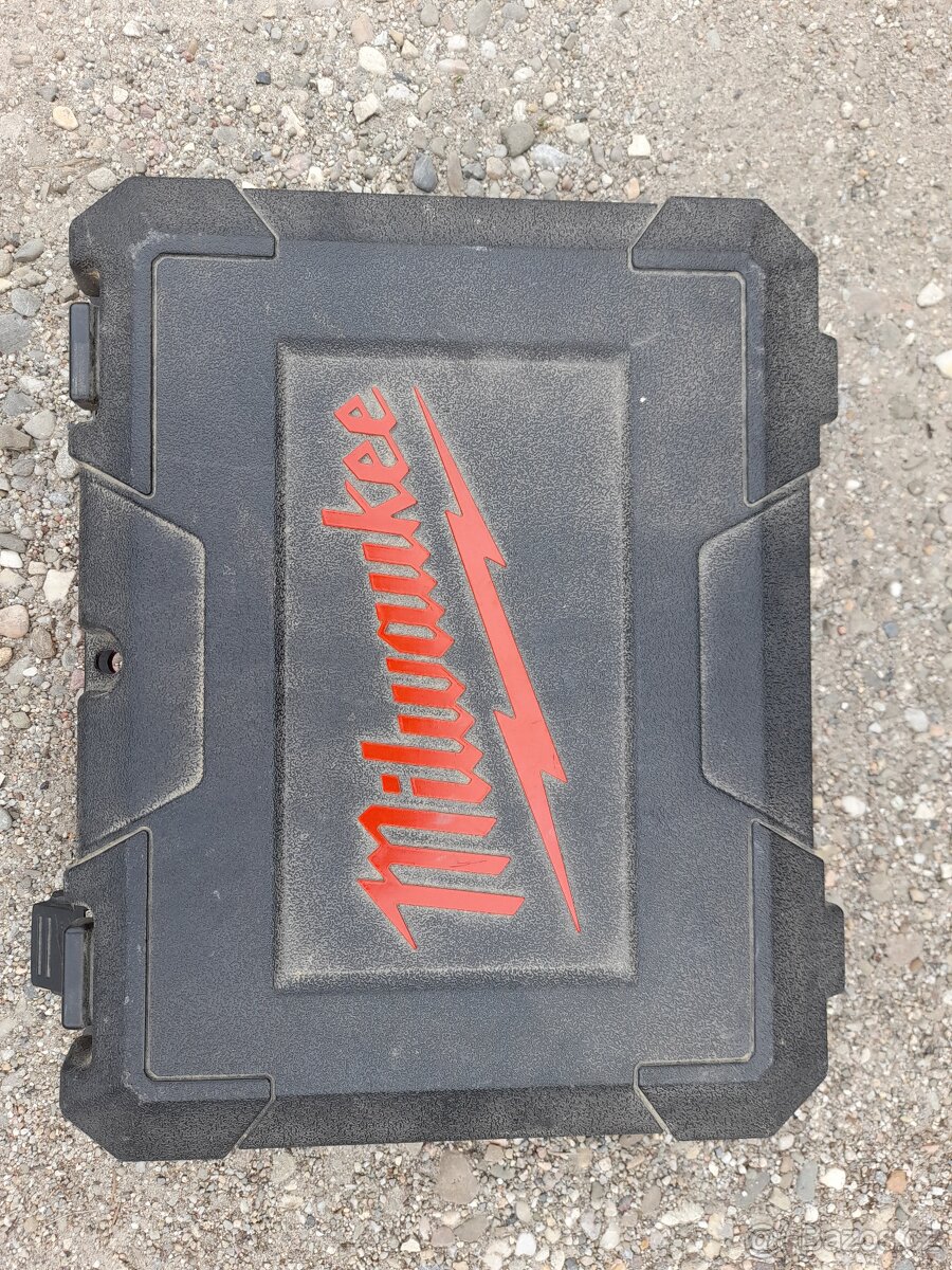 Aku vrtacka Milwaukee M18BDD