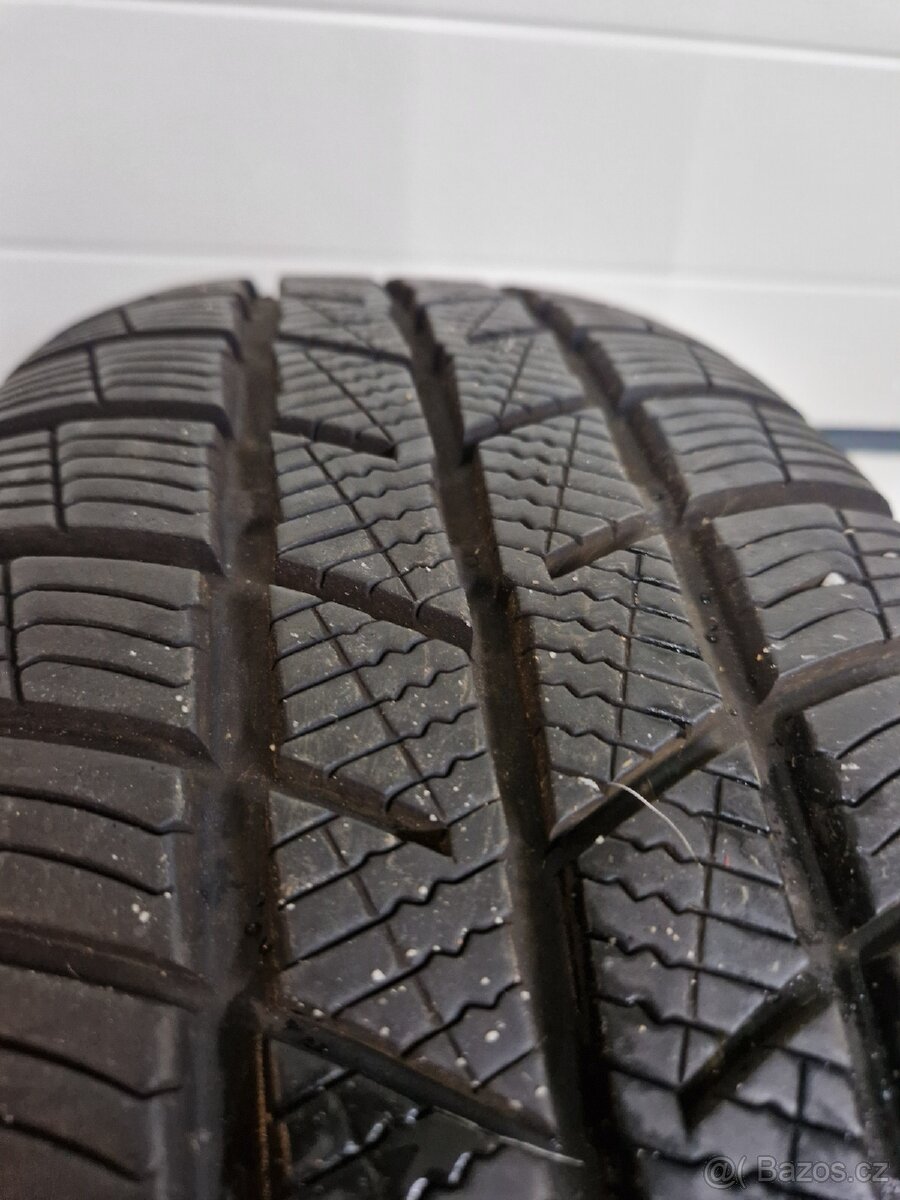 235 65 R17 108V,Barum Polaris 5, vzorek7mm
