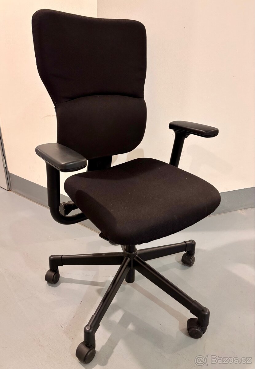 Kancelářská židle Steelcase Lets Be