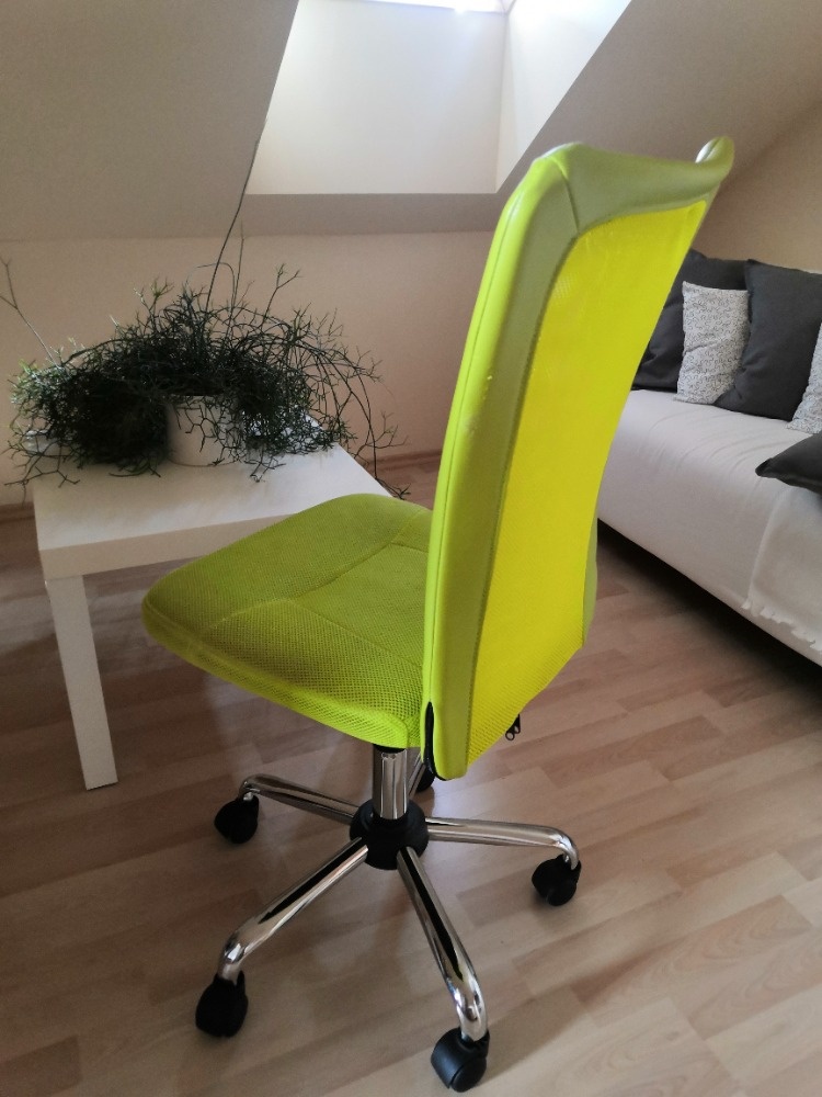 Dětská otočná žídle