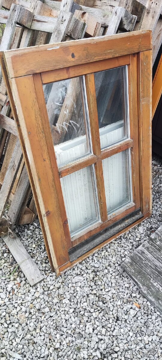 Okno 78 x 111 jeden kus