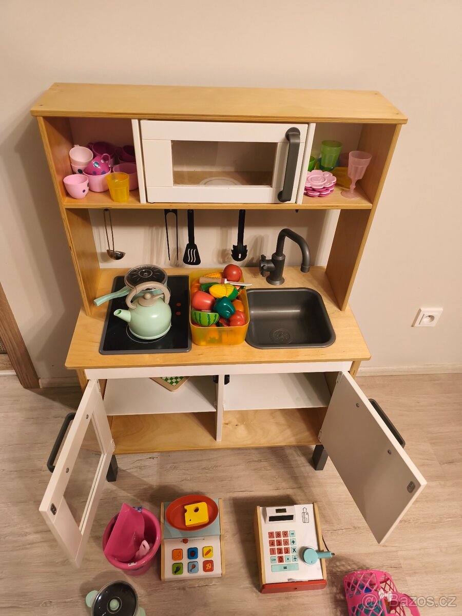 Dětská kuchyňka IKEA