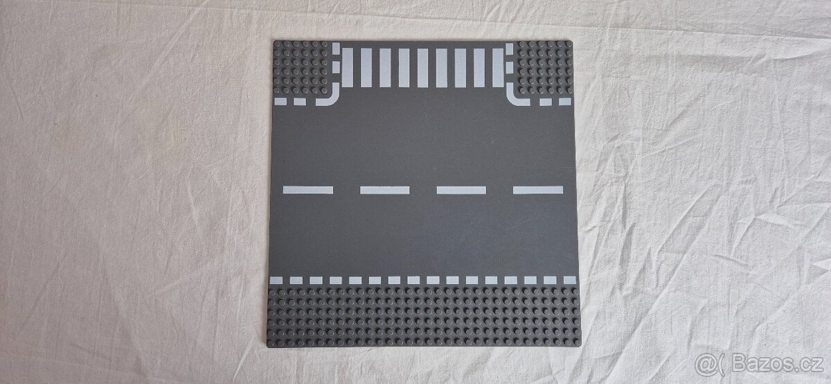 LEGO City silnice - rovinka s odbočkou - III