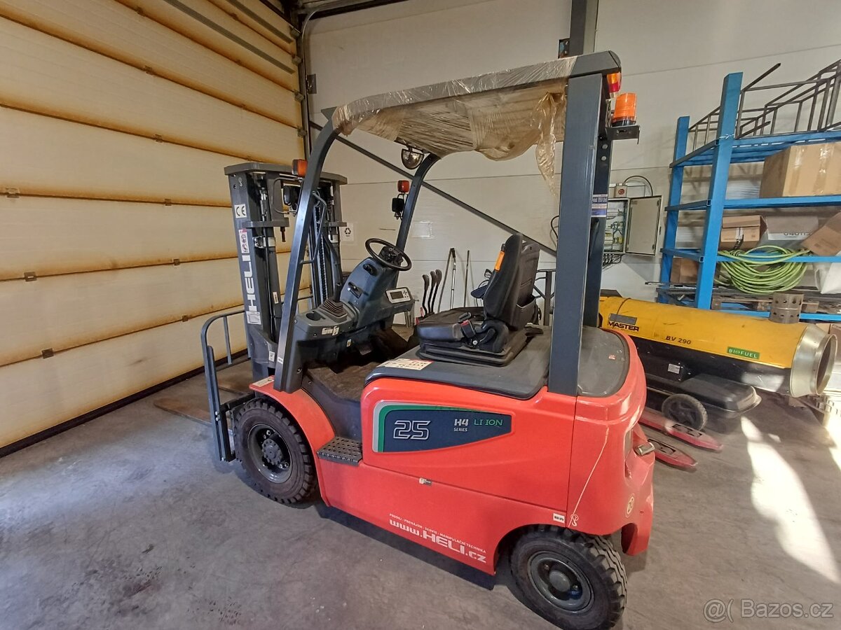 Vysokozdvižný elektrický vozík Heli CPD 25