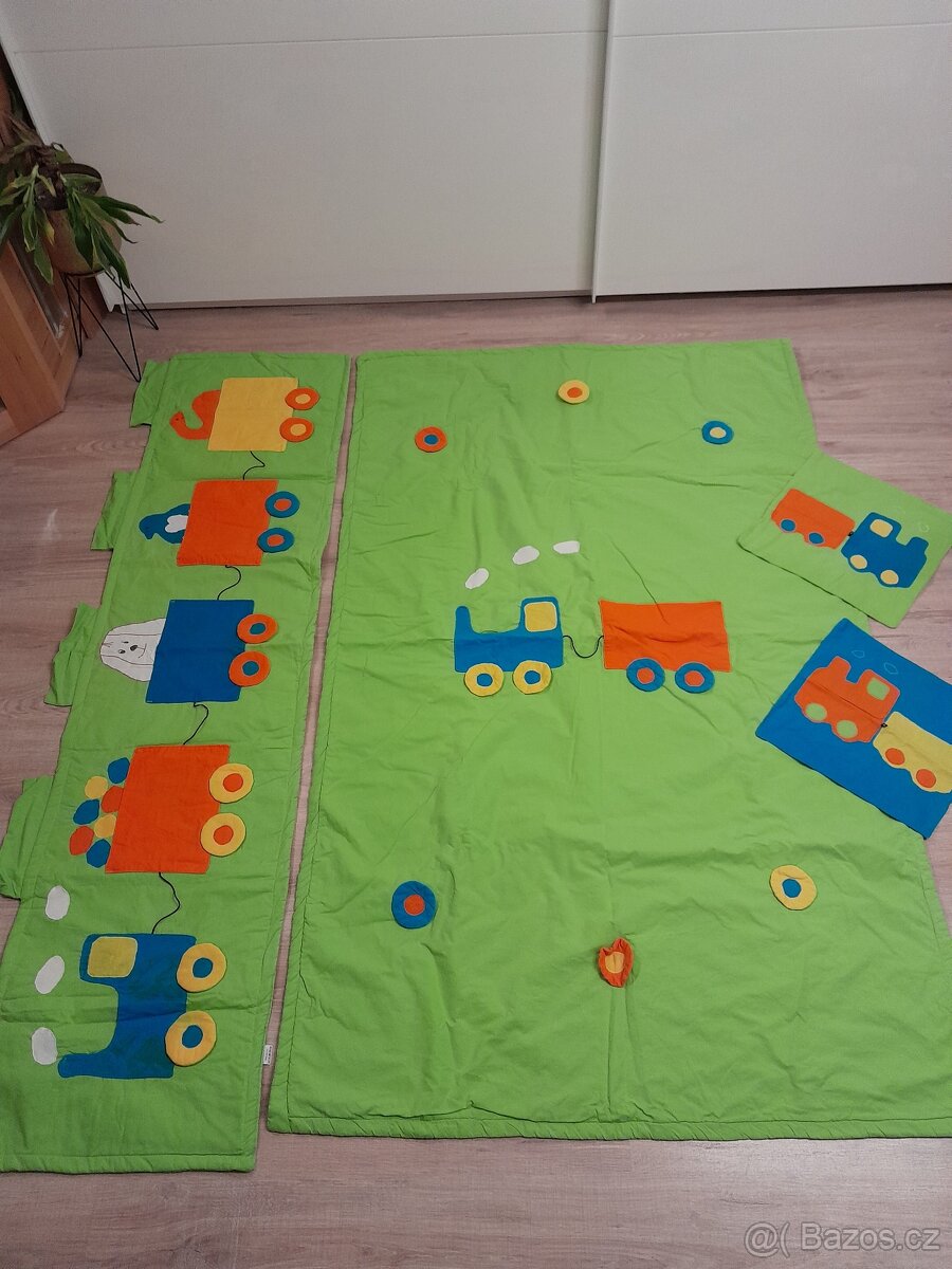 Dětský přehoz přes postel a kapsář