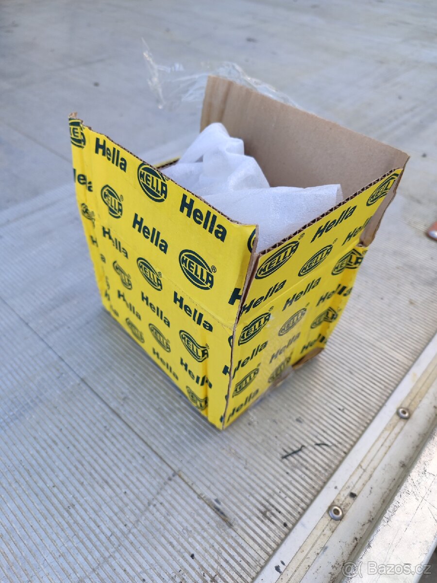 Pravý blinkr Felicia