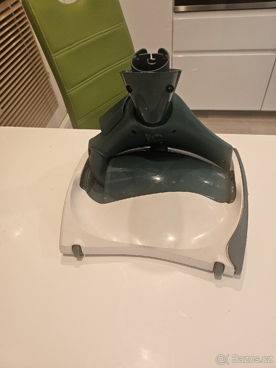 Vysavač a čistič k vysavači Vorwerk