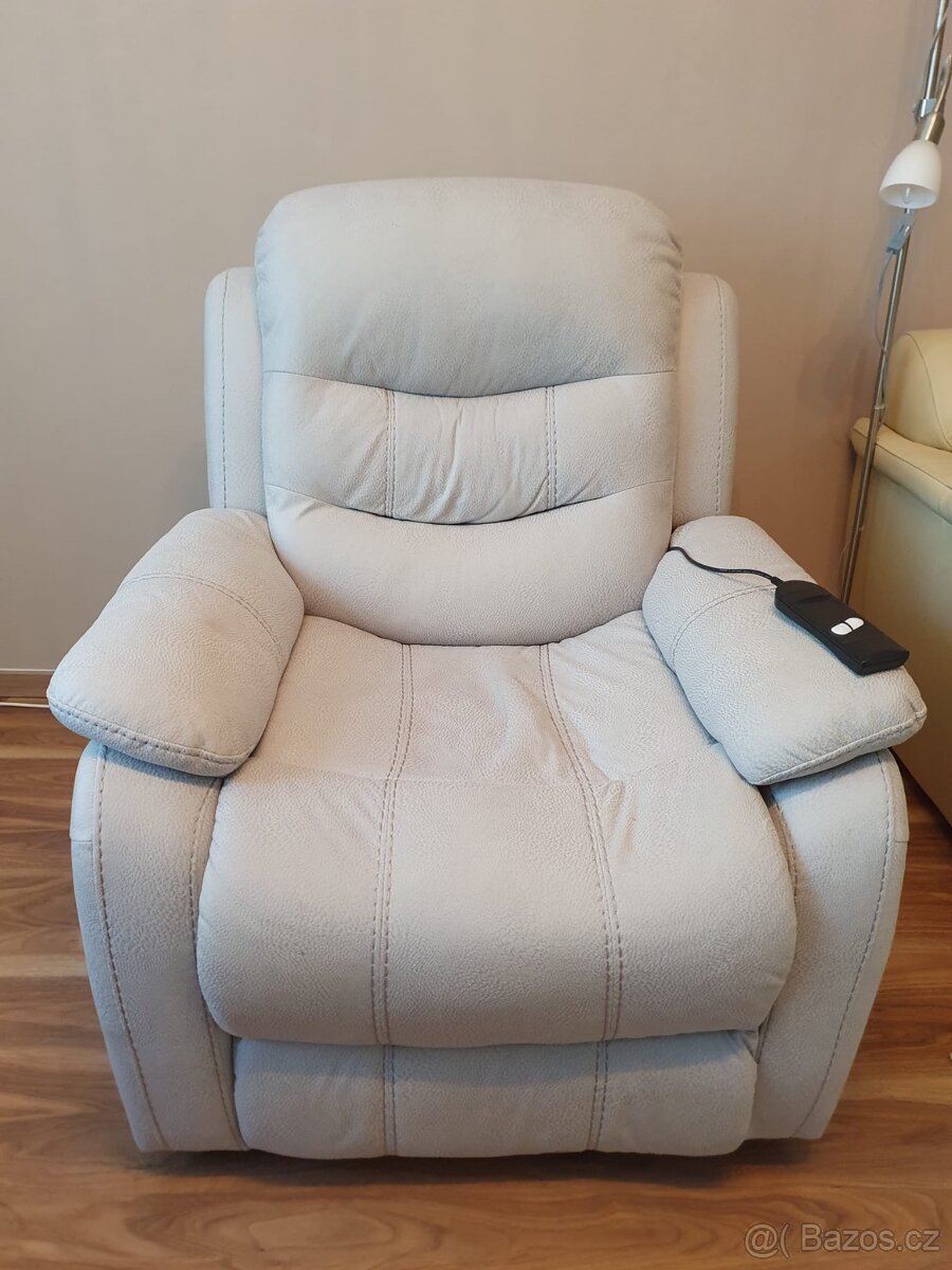 Polohovatelné křeslo - Elektrické