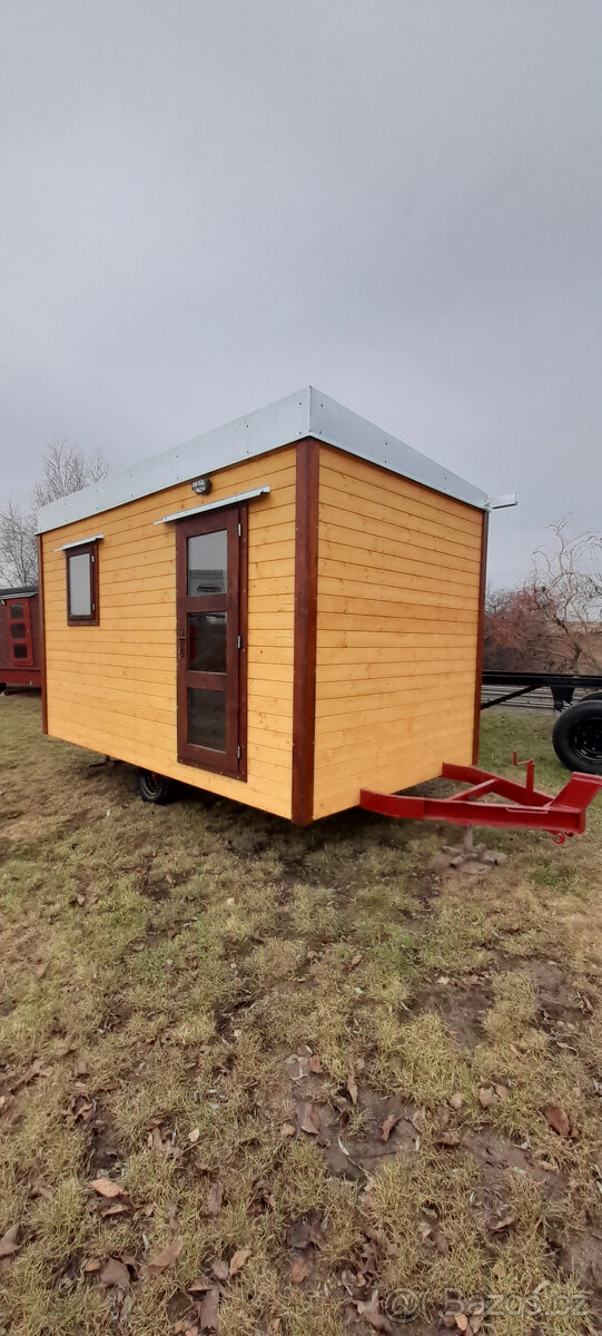 Prodám Tuto MARINGOTKU 4.5 metru-Obytná-Nová