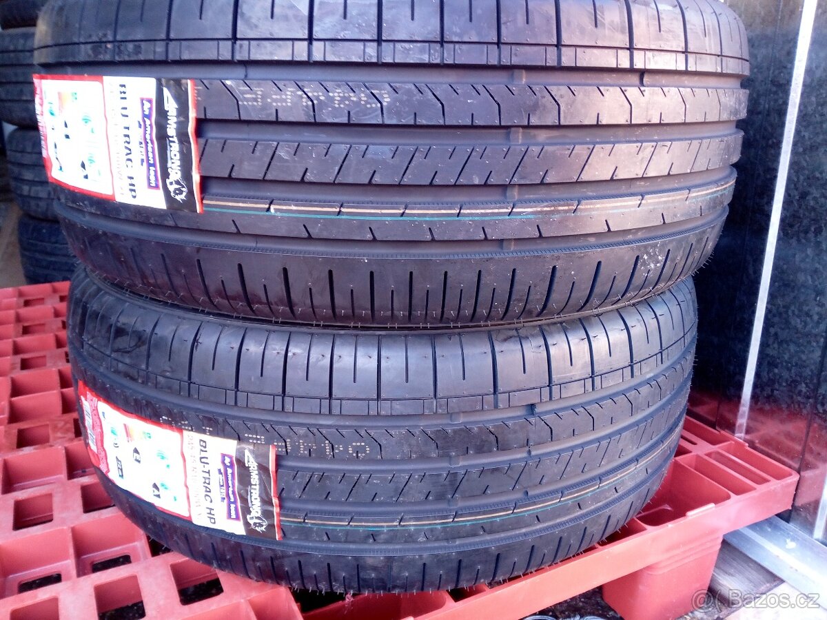 2 ks nepoužitých letních pneu v rozměru 245/45 R 18