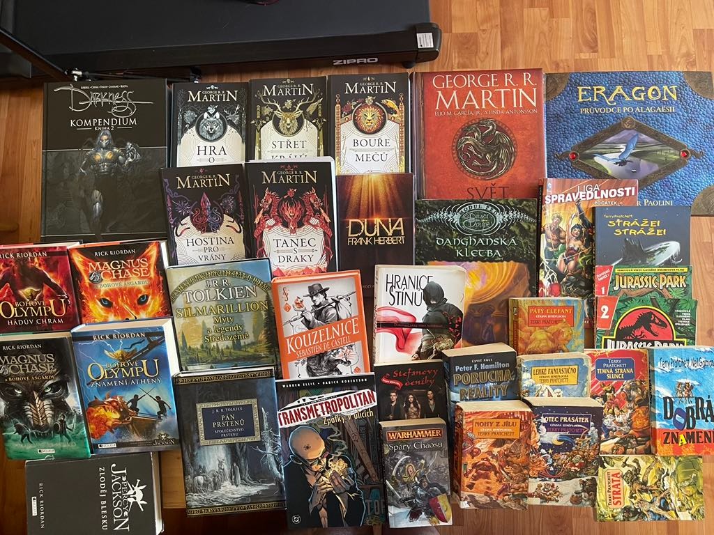 Pratchett,Hra o trůny,Kolo času,Návrat rudé gardy,Kulhánek