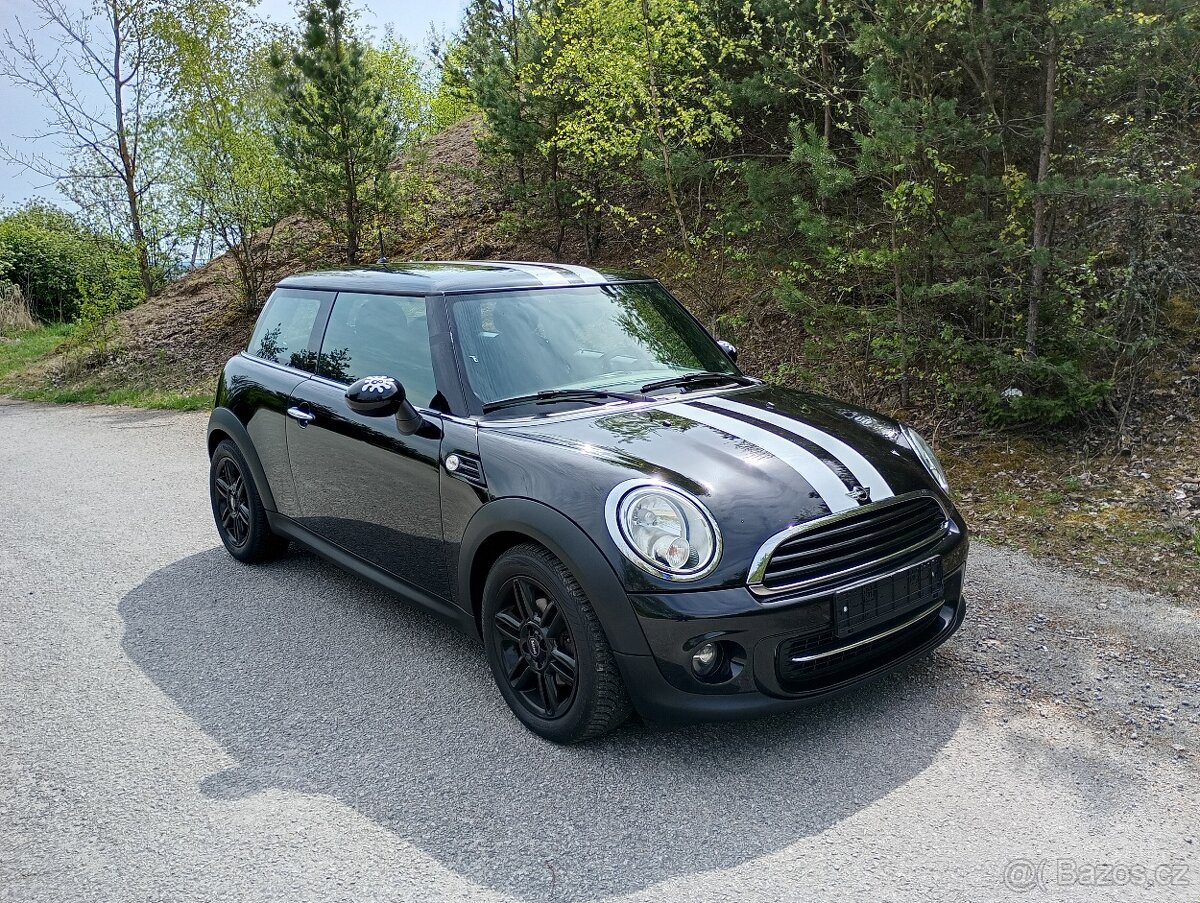MINI ONE 1.6i /72 kW/, BLACK EDITION.