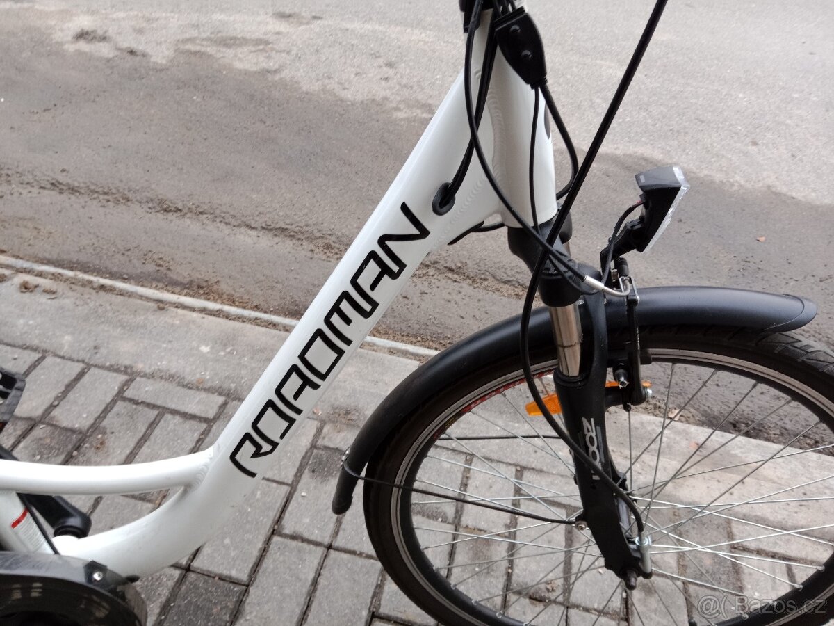 Prodám elektrokolo dámské.