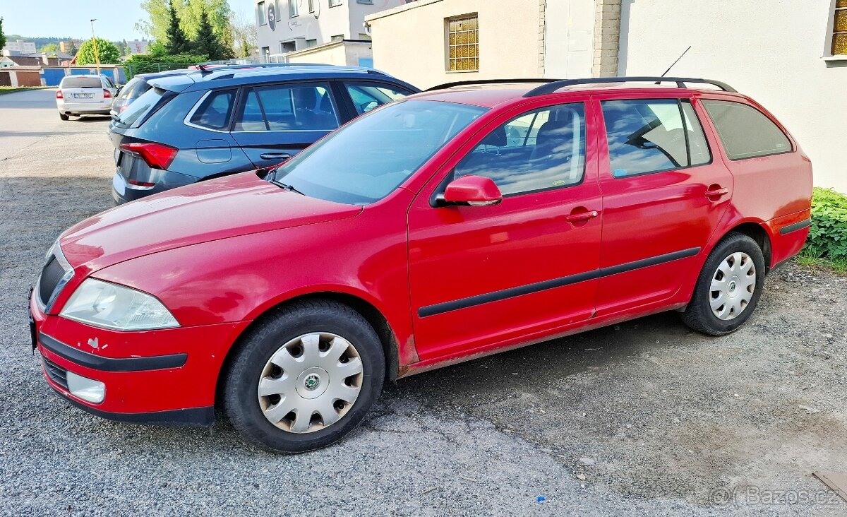 Škoda Octavia II na náhradní díly
