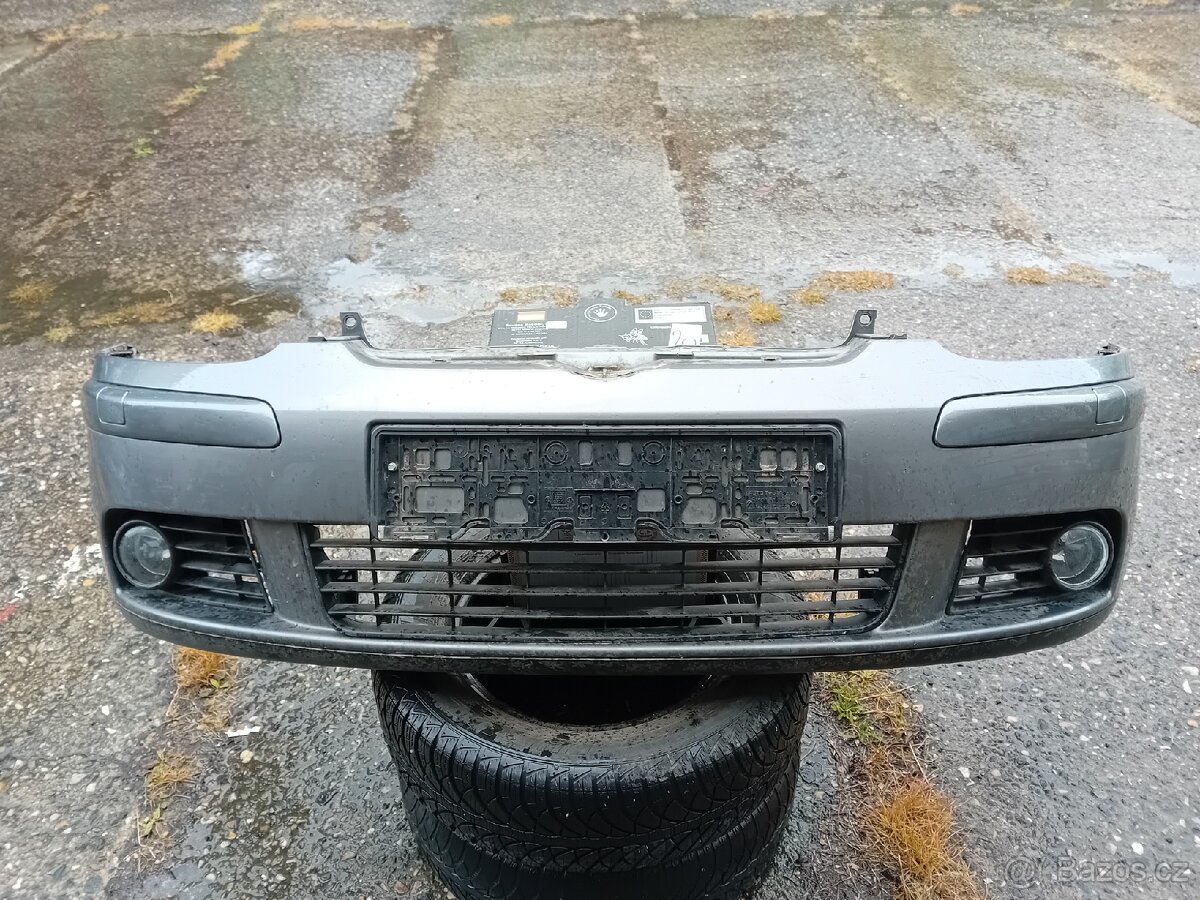 Nárazník VW Golf 5