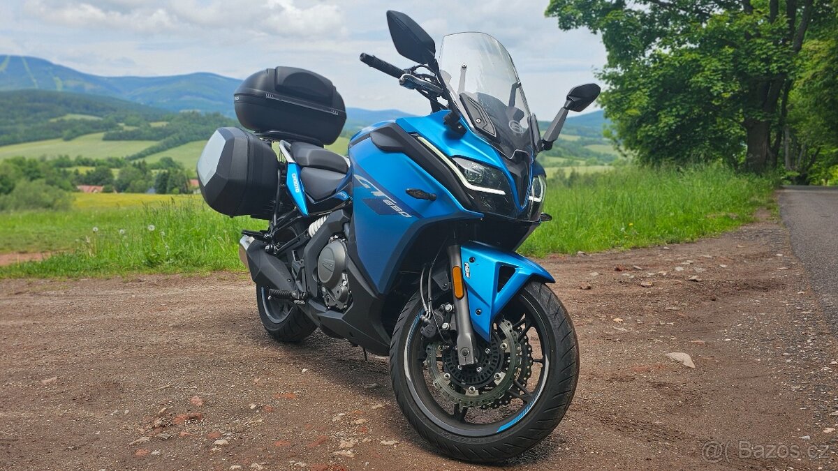 CFMOTO 650GT Premium