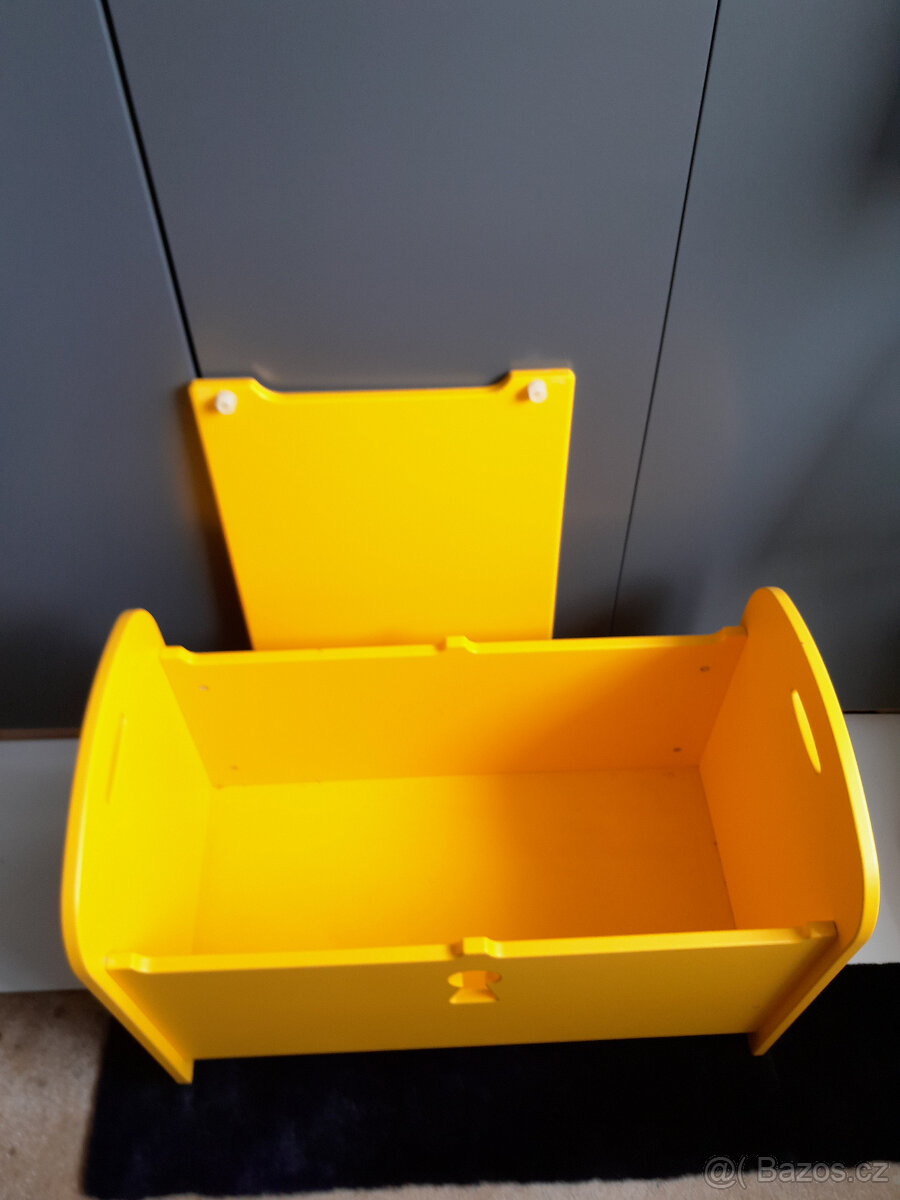 Truhla / lavička s úložným prostorem - Ikea Trogen