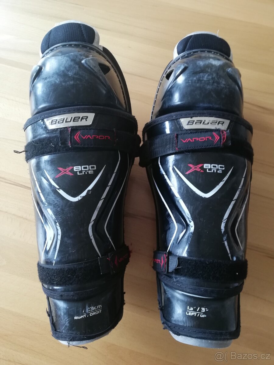 Hokejové holeně Bauer Vapor x800 lite