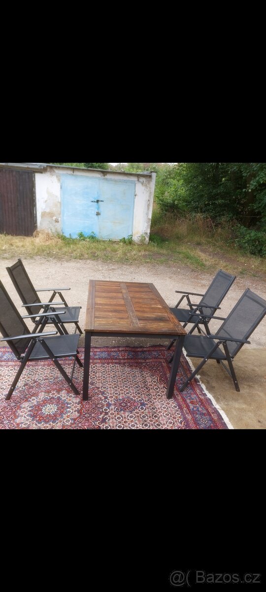 Zahradní set