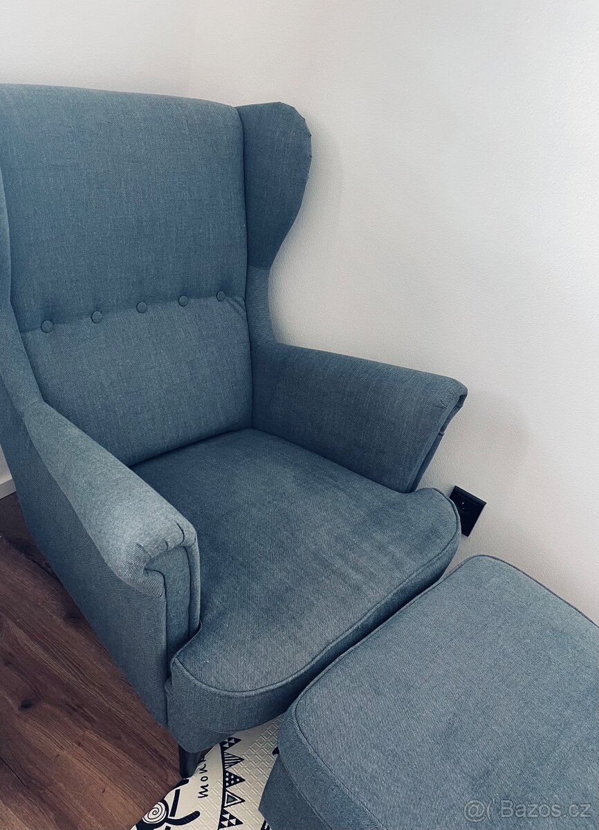 Křeslo ušák IKEA šedé