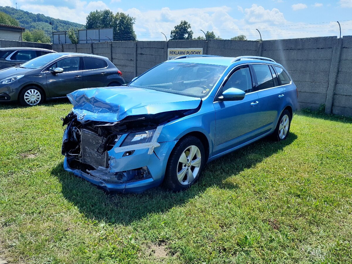 Škoda Octavia 1.5TSI DSG 110 KW Serviska 2x klíč