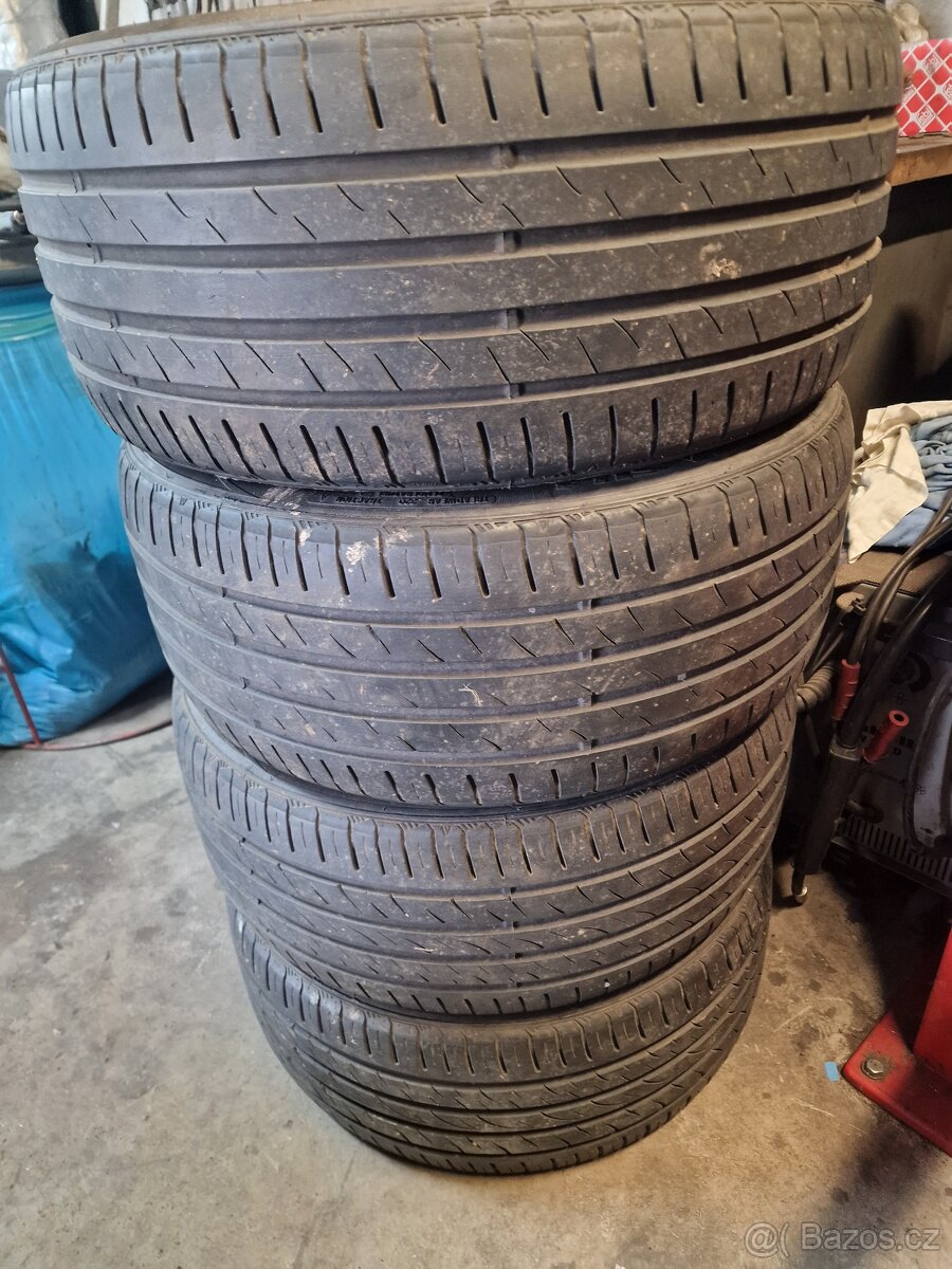 Prodám  pneu NEXEN 245/40 R18 97W
