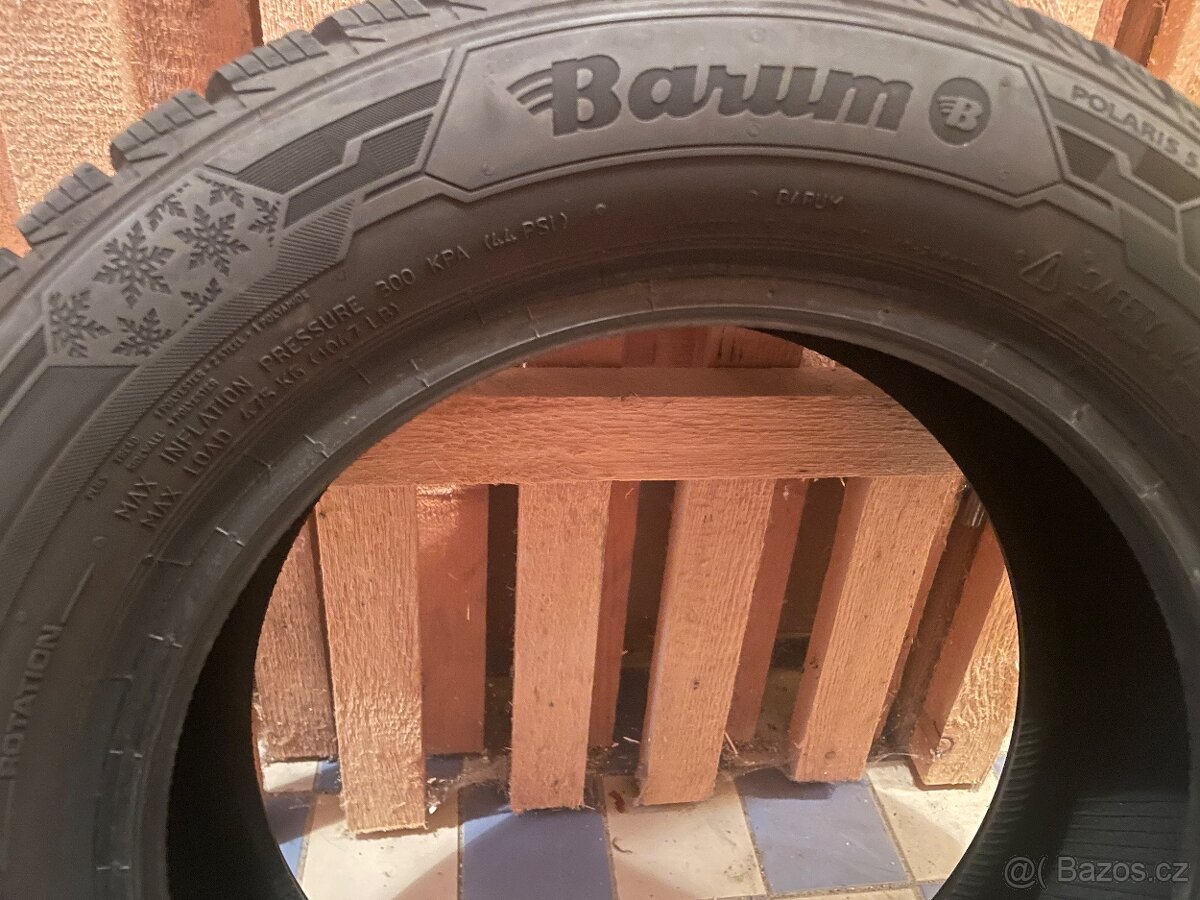 Zimné pneumatiky 185/60 R14; plechové disky 6Jx14 ET 43