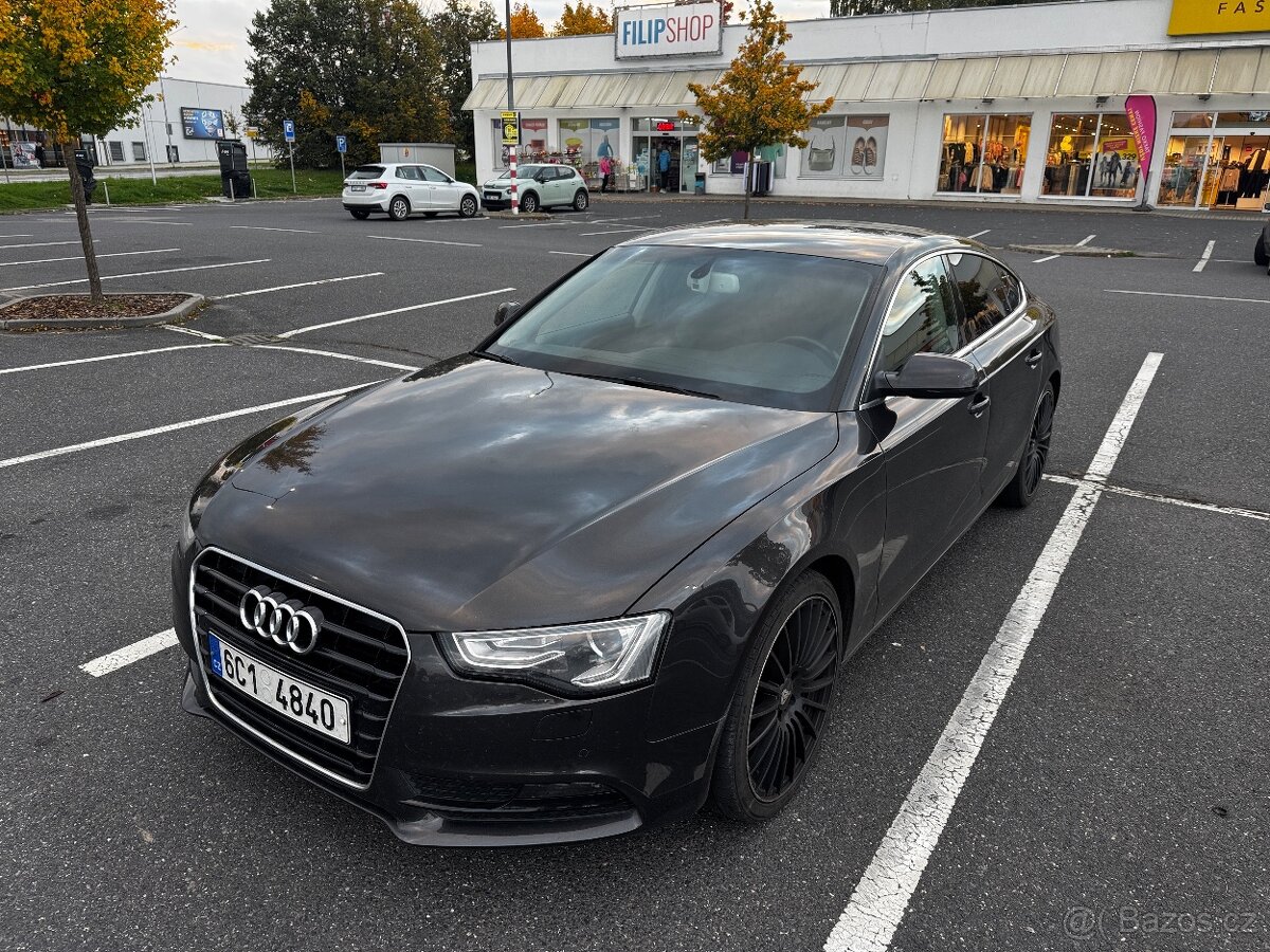 Audi A5 Sportback 2.0 TDI 130kW, SERVISNÍ KNÍŽKA