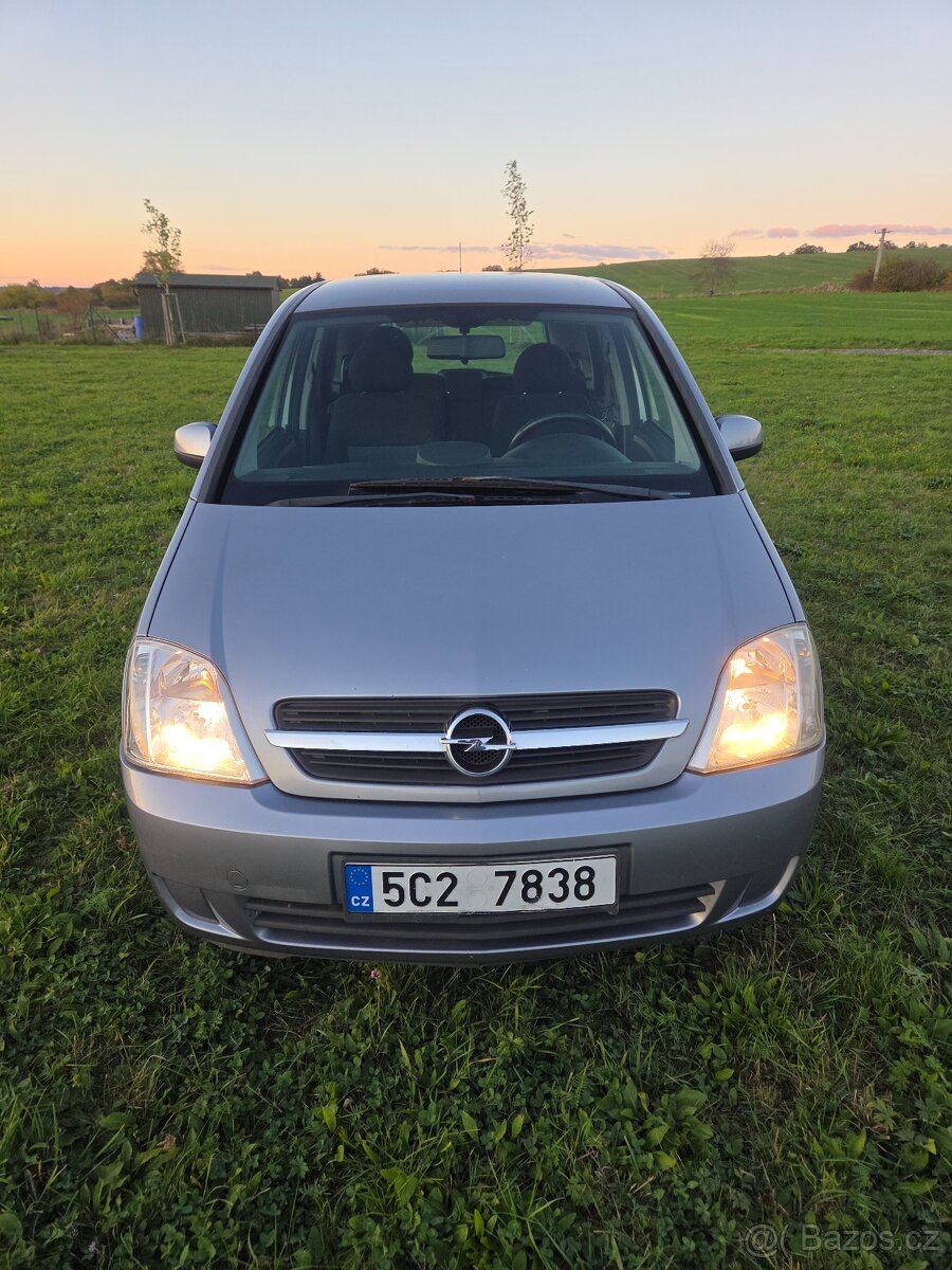 Opel meriva 1.6. 2003 139000km Težné