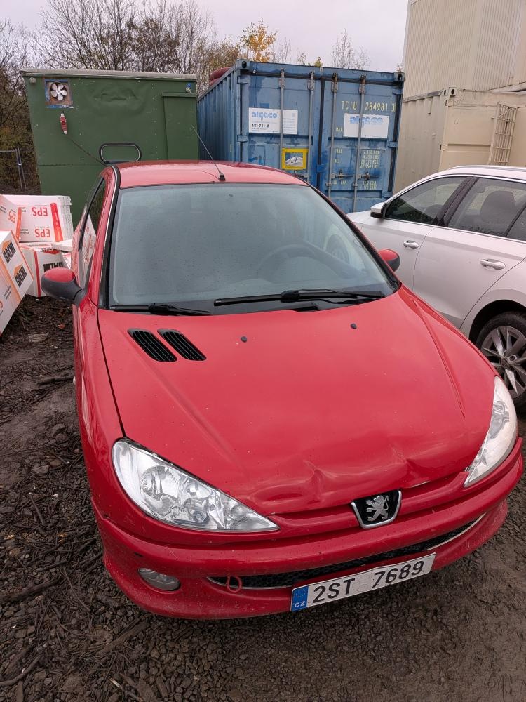 Peugeot 206, 1.4i, nová STK