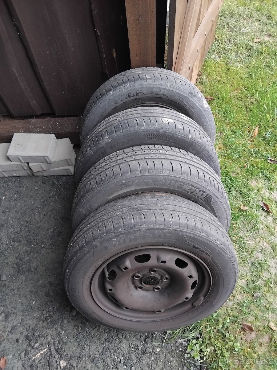 Pneu 165/70 r14
