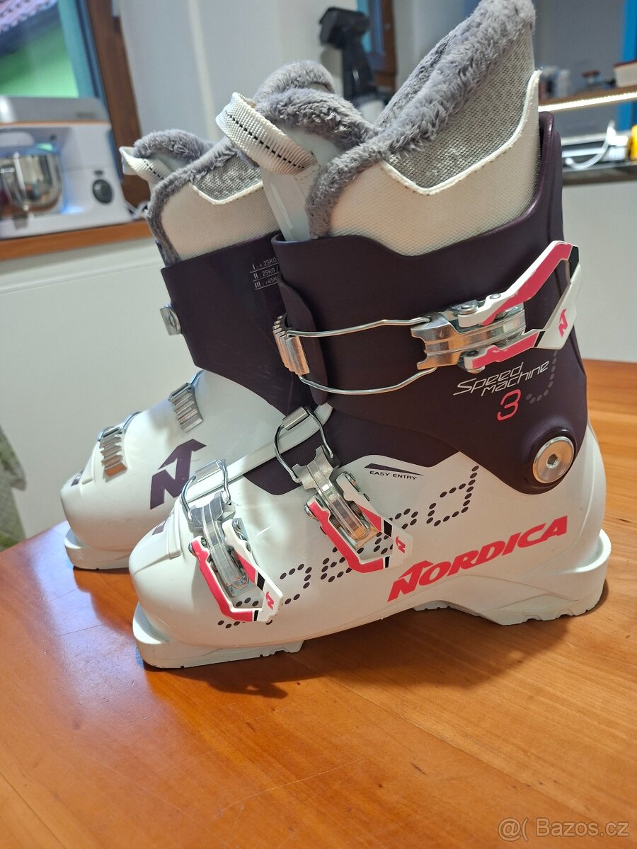 Lyžaky Nordica Speed Machine 3J 23cm