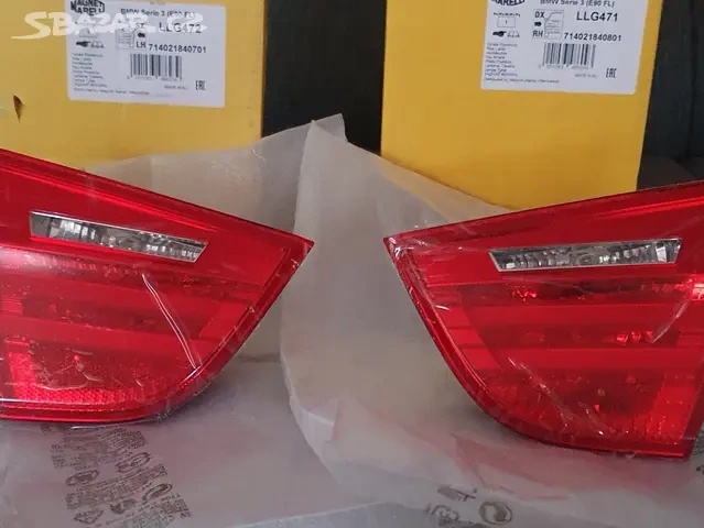 Zadní vnitřní světla BMW e90 FL. Pravé