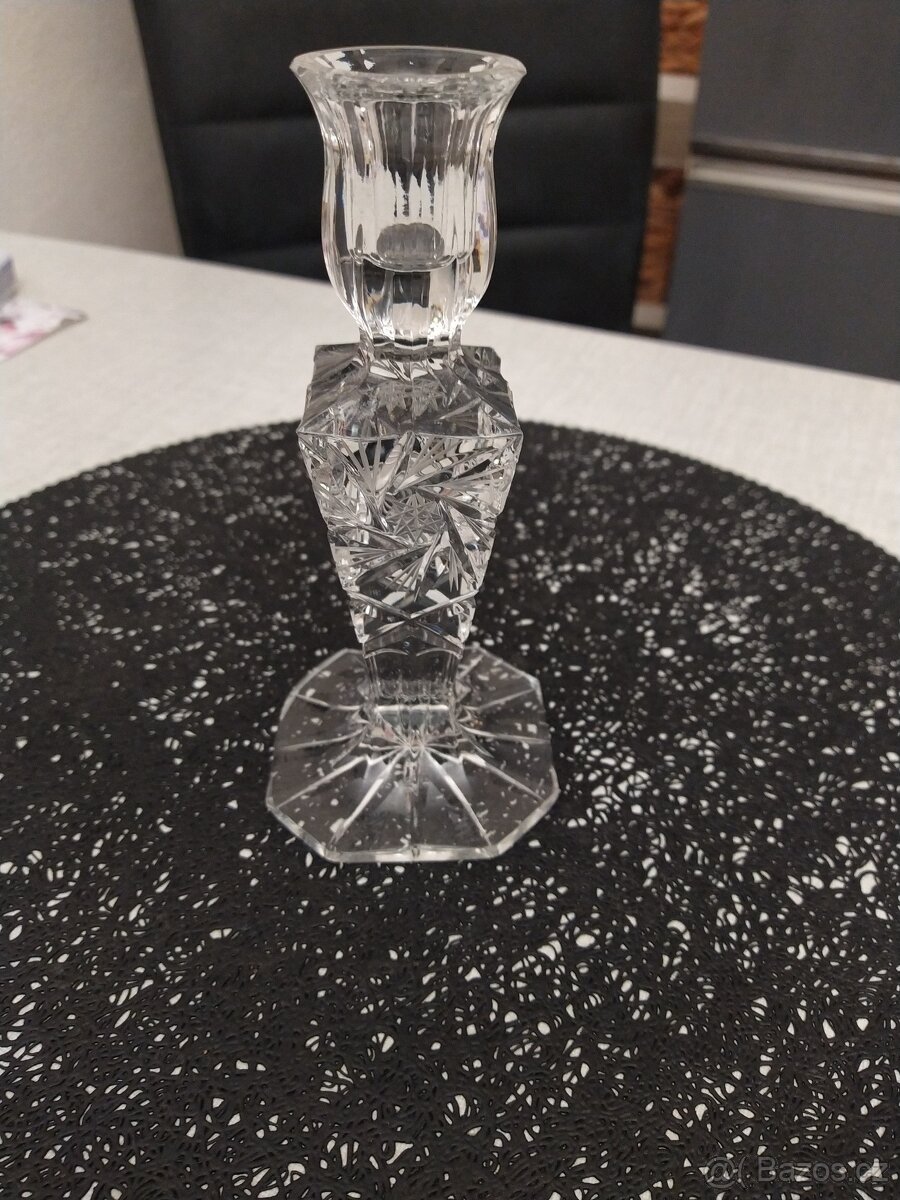 Křišťálový broušený svícen