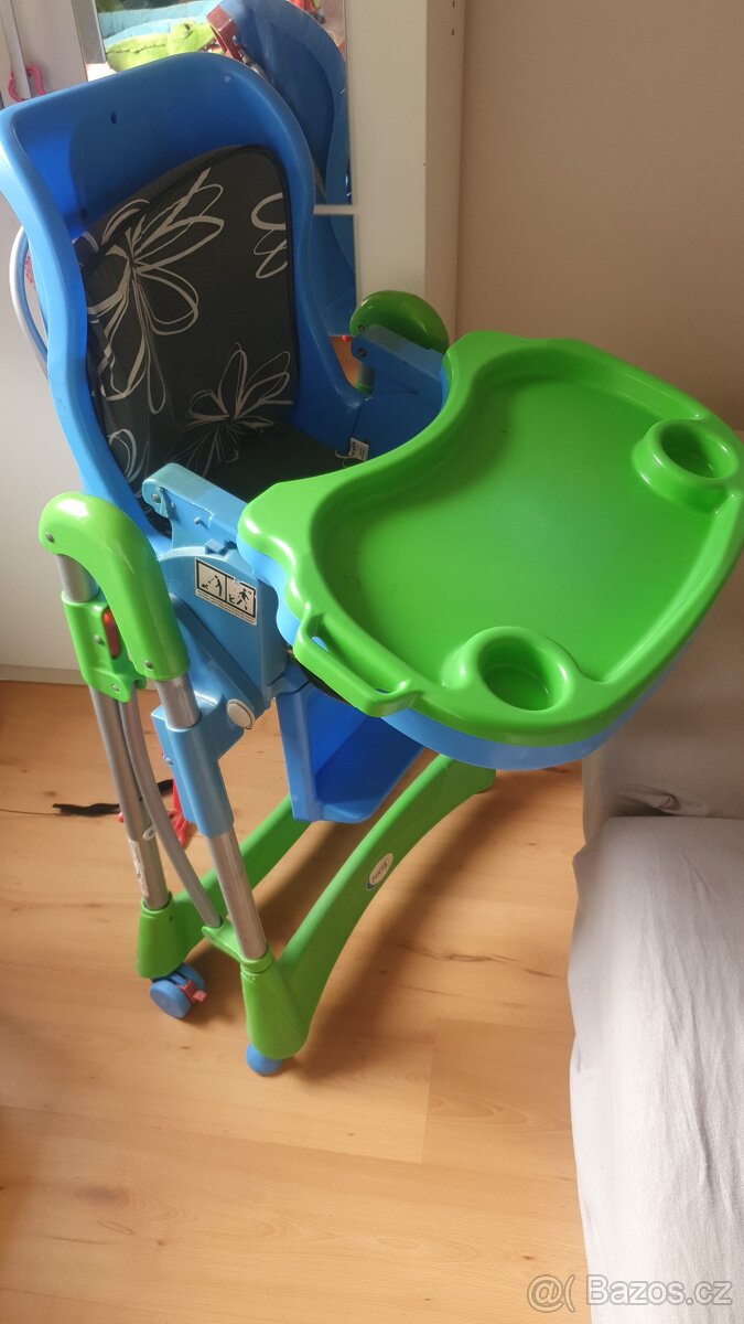 Jídelní židlička pro děti.