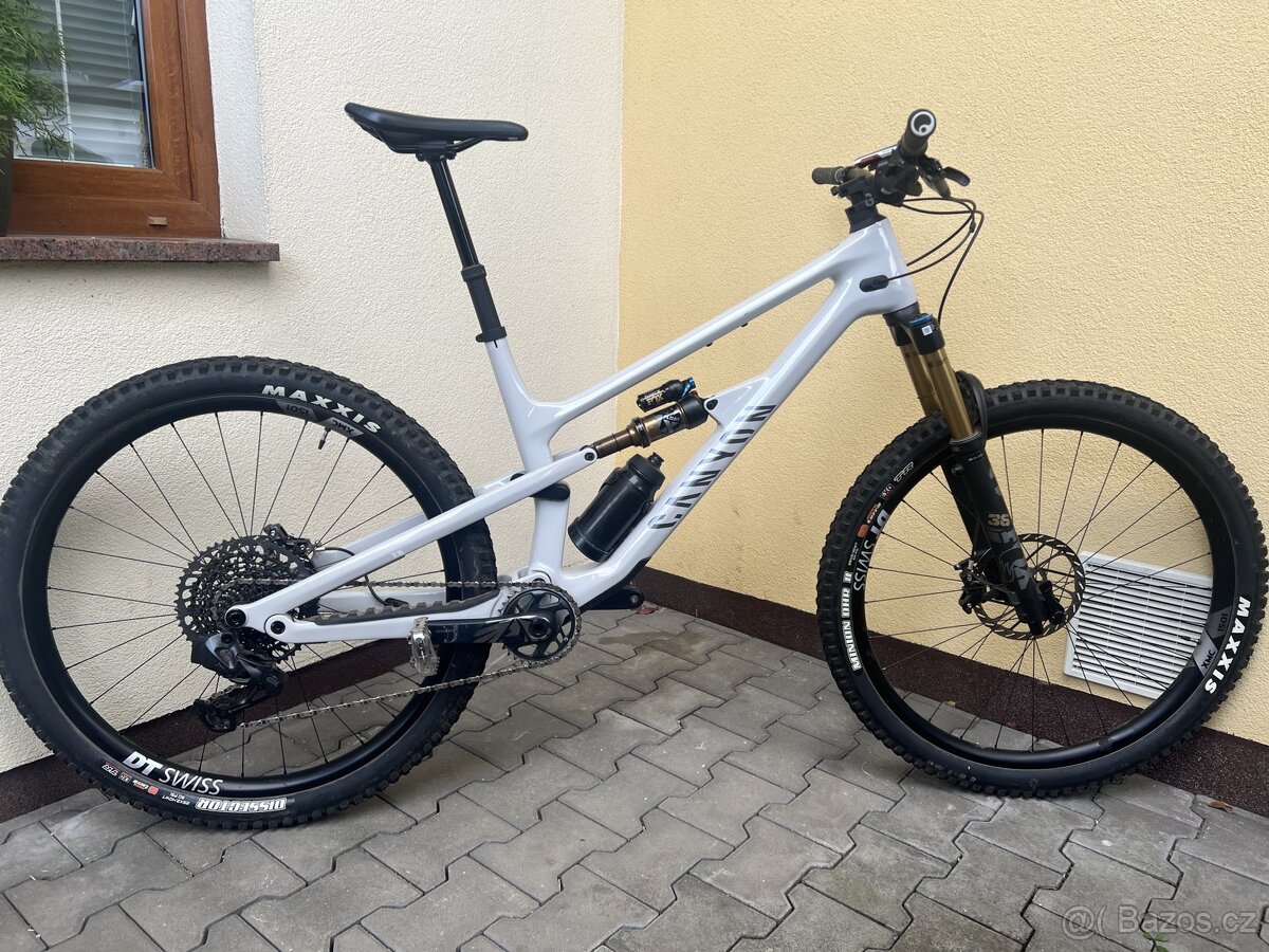 Canyon Spectral CF 125 carbon