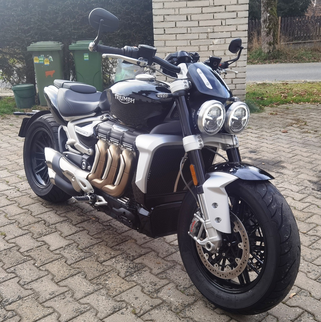 2022 Triumph Rocket 3 R Phantom Black QuickShifter