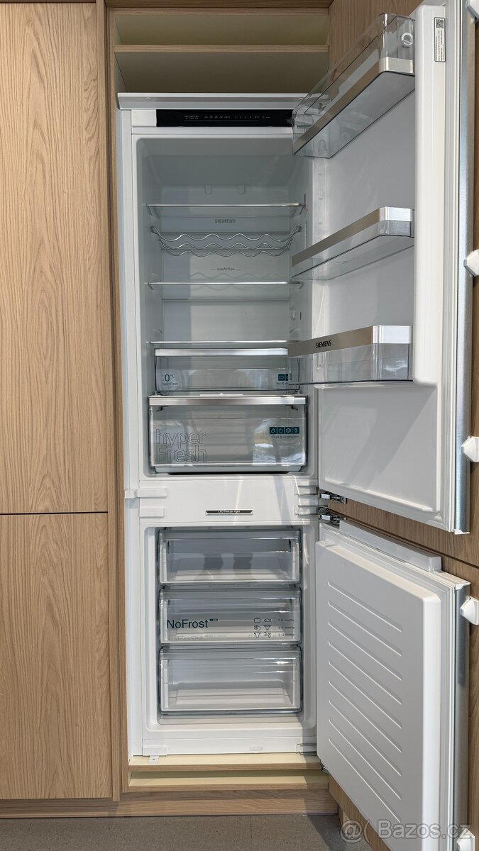 nová chladnička SIEMENS KI86NADD0