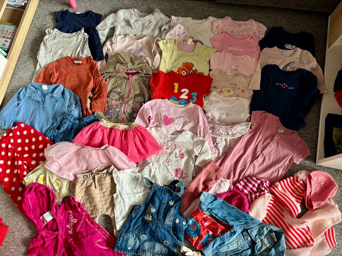 Balík oblečení - holčička 74-80