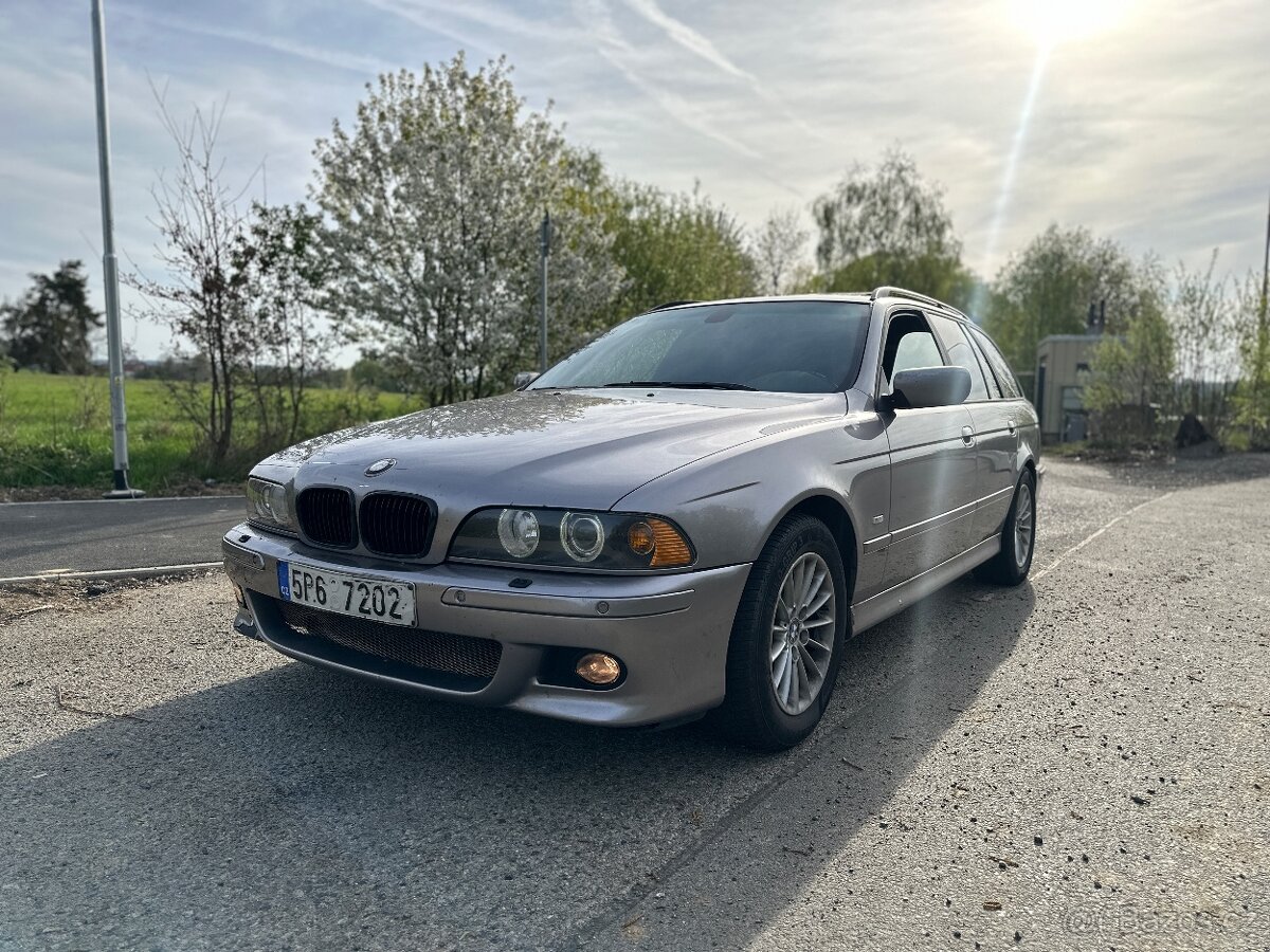 BMW E39 530i Manuál