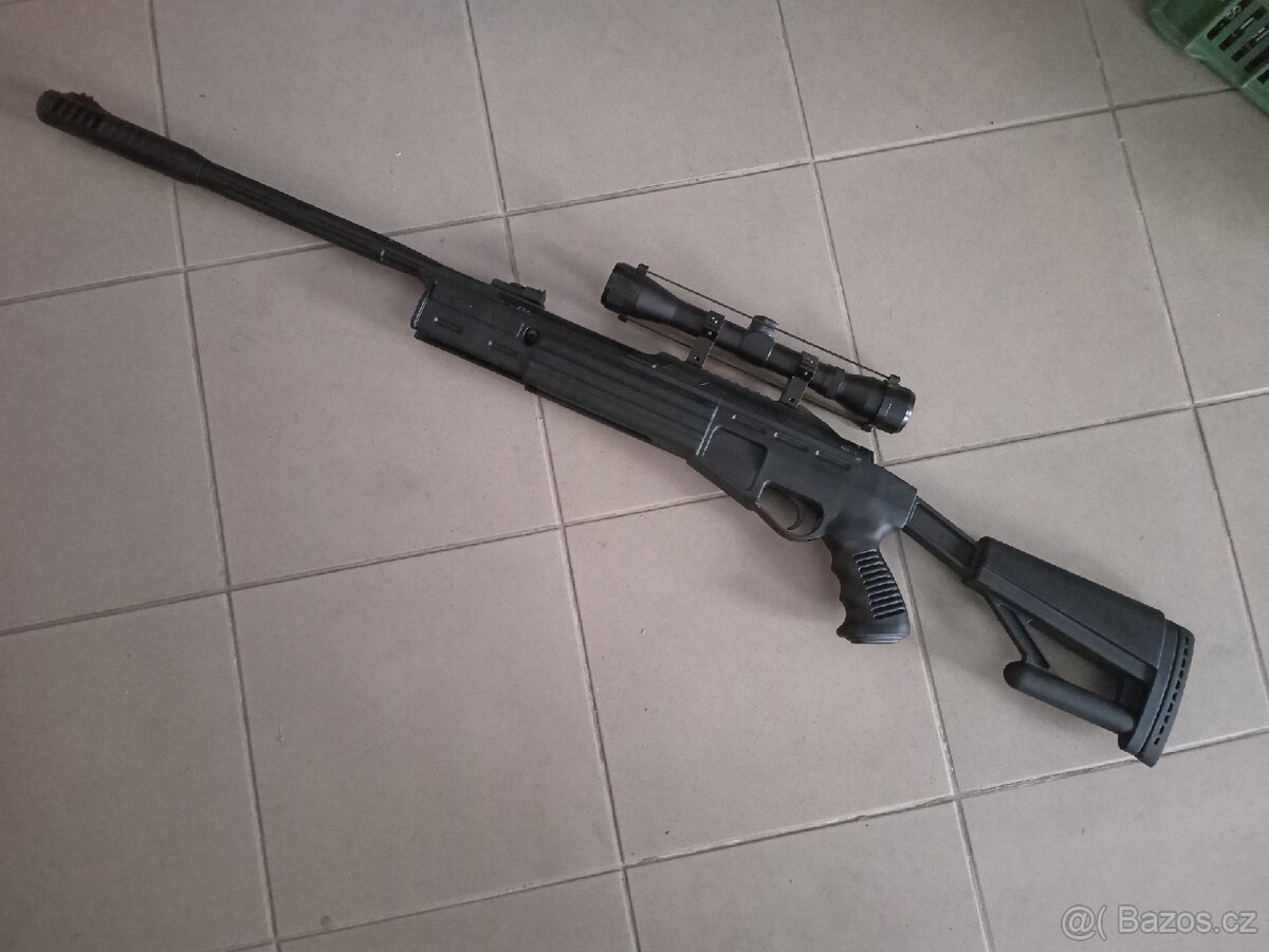 Vzduchovka Hatsan sniper s optikou 4x32