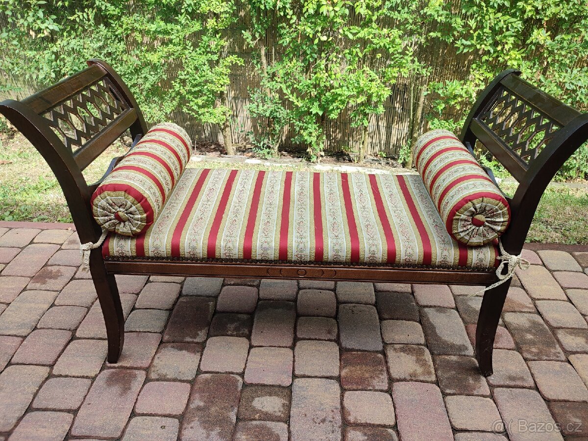 Starožitné sofa