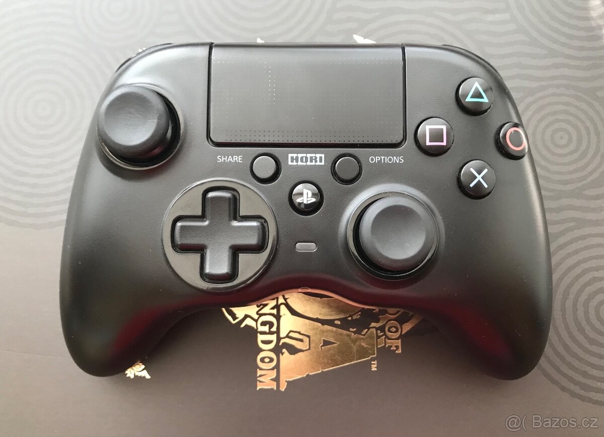 Herní ovladač Hori ONYX Plus PS4 / PC