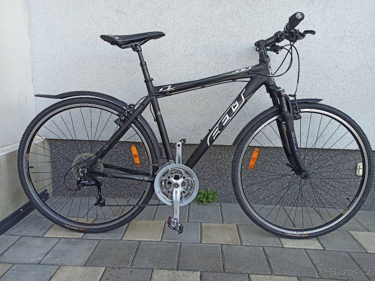 Prodám trekové kolo FELT, Shimano Deore