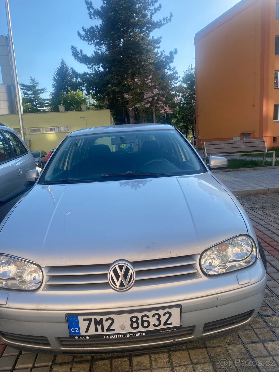 Golf 4