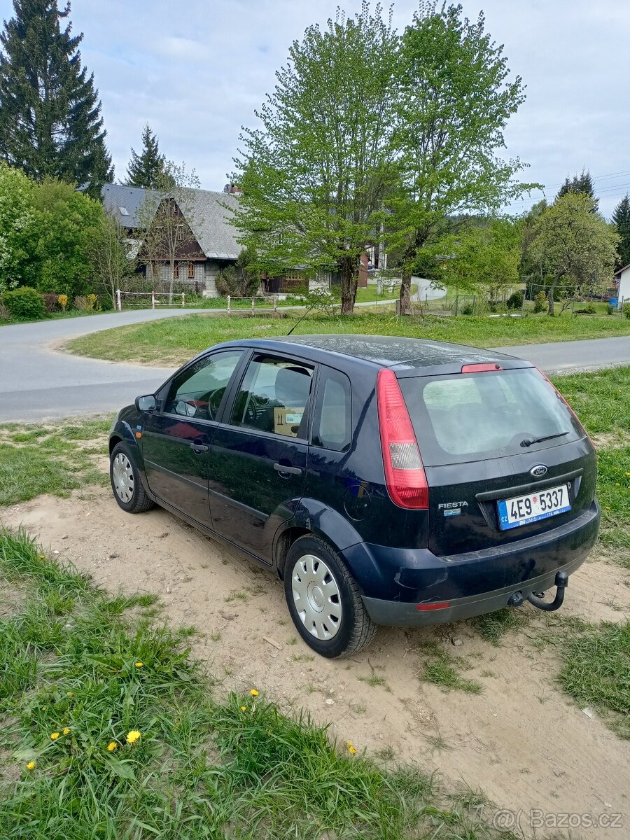 Prodám Ford Fiesta 1,3 benzín, 51kw, r.v. 3 /2005, 173.900km