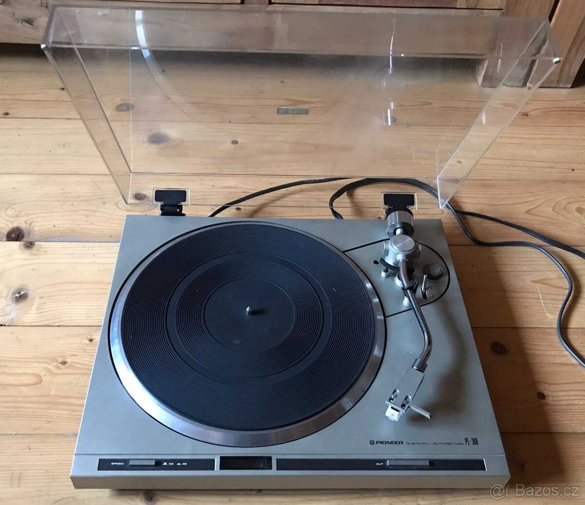 GRAMOFON PIONEER PL-300 ( 1980) PŘÍMÝ NÁHON ,QUARTZ ,NOVÁ JE