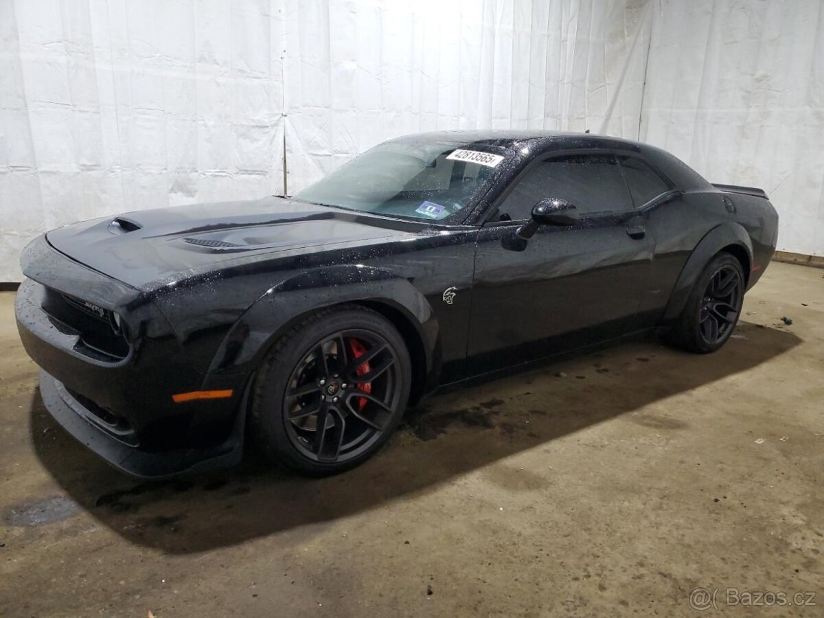 DODGE CHALLENGER SRT HELLCAT